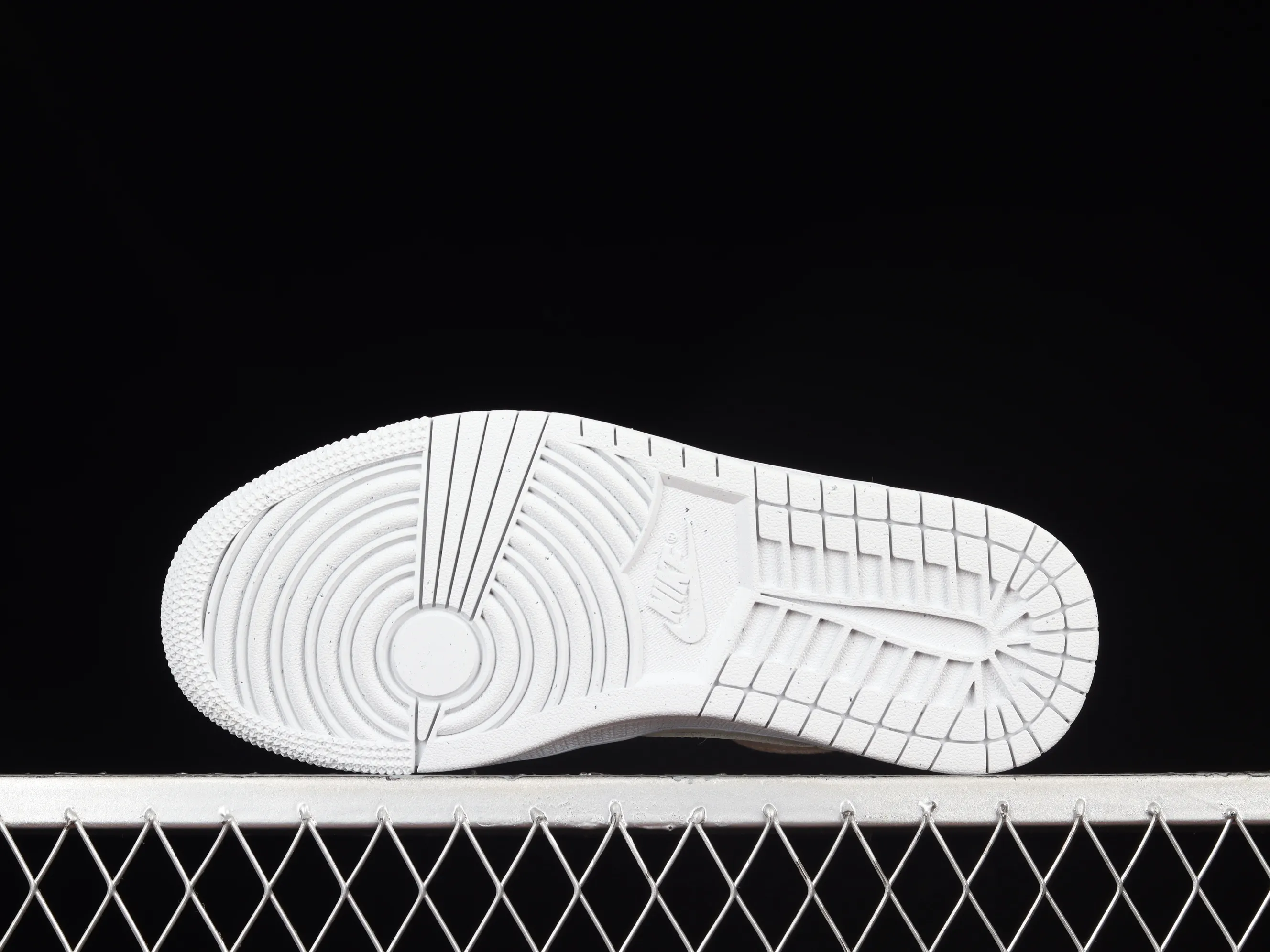 All categories Air Jordan Jordan series basketball shoes Air Jordan 1 Low Z version Air Jordan 1 Low "Canvas" AJ1 Joe 1 meter white canvas stitching low-top basketball shoes DQ4151-500